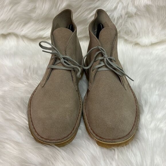 Clarks Men\'s Desert Coal in Stone Suede Chukka Boots‎ Size 8.5 B26 main image 11